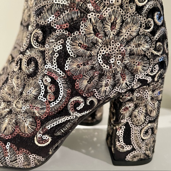 TOP SHOP Sparkle Embroidered Boots - Picture 8 of 9